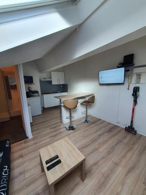 Ferienwohnung Le Studio Du Moulin Charleville-Mézières Exterior foto